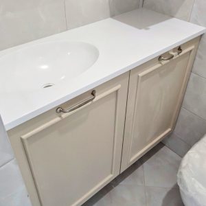 Столешница из акрилового камня