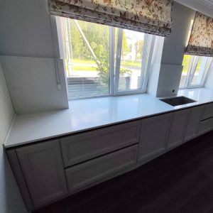 Кухонная столешница и остров из кварцевого агломерата